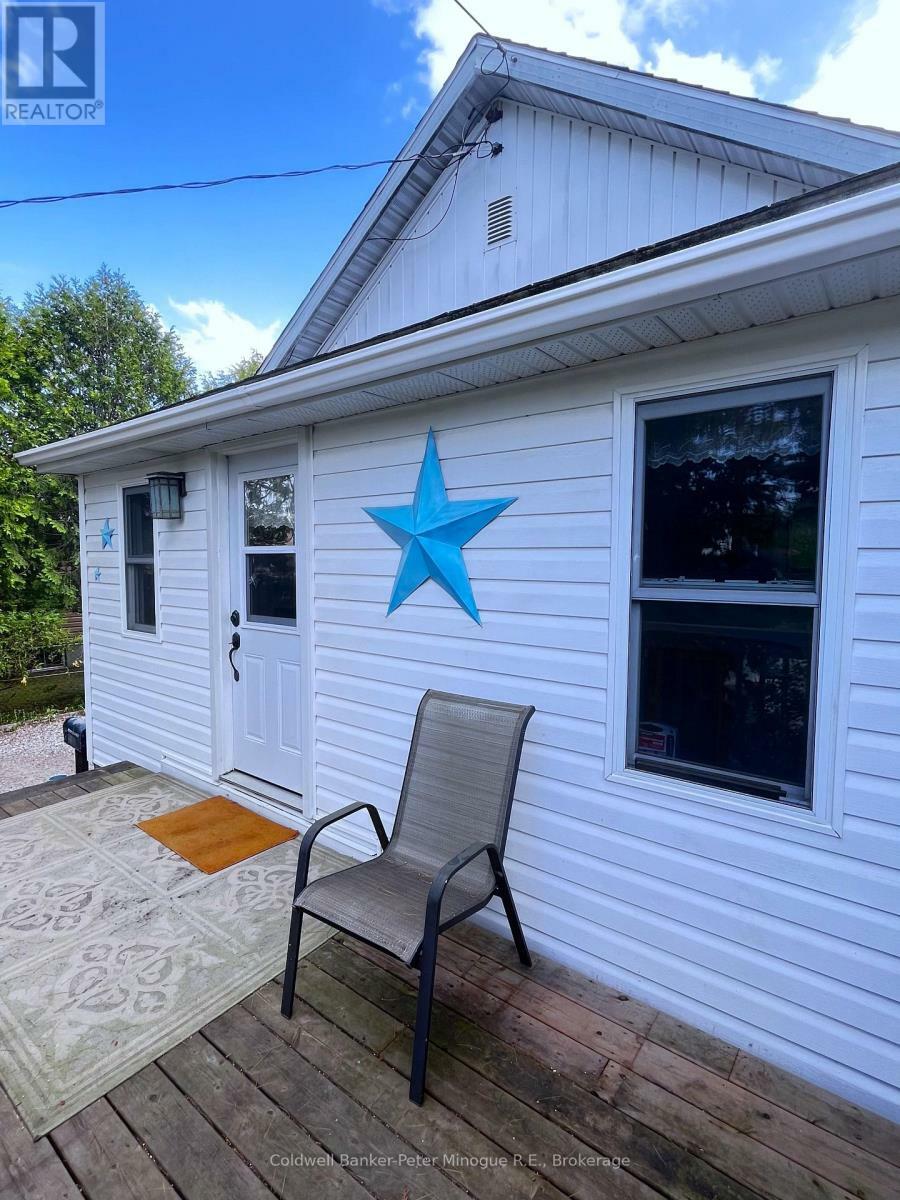 Property Photo: 315 Dudley Avenue ON P1B 7A4