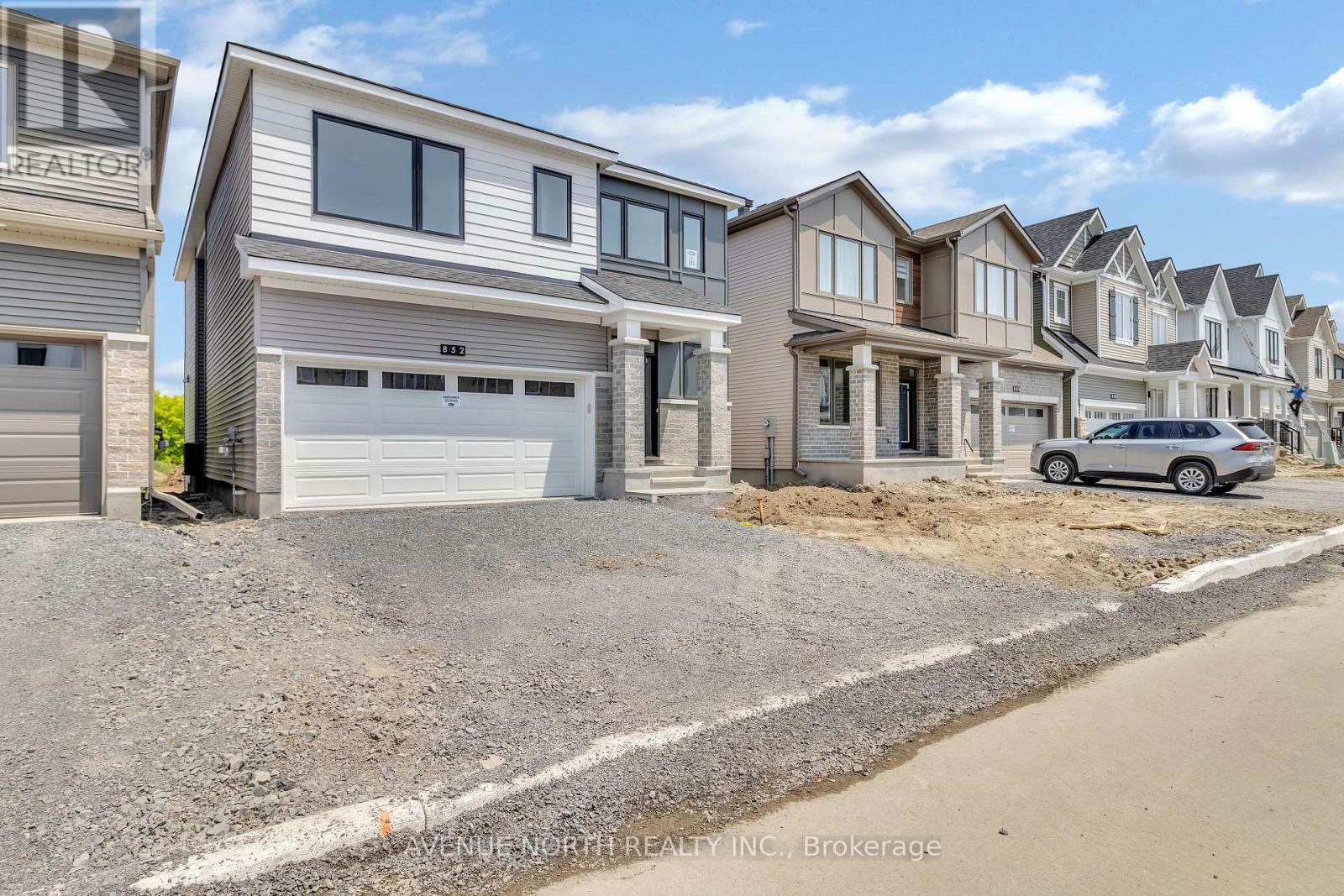 Property Photo: 852 Pearly Everlasting Crescent ON K0A 2Z0