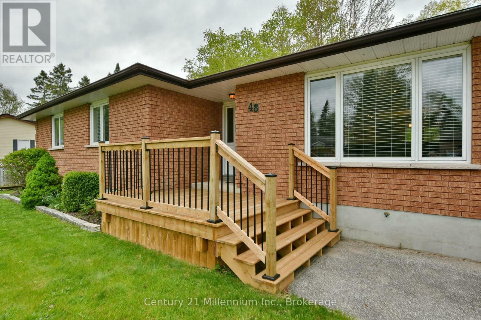 Property Photo: 48 Indianola Crescent ON L9Z 2W3