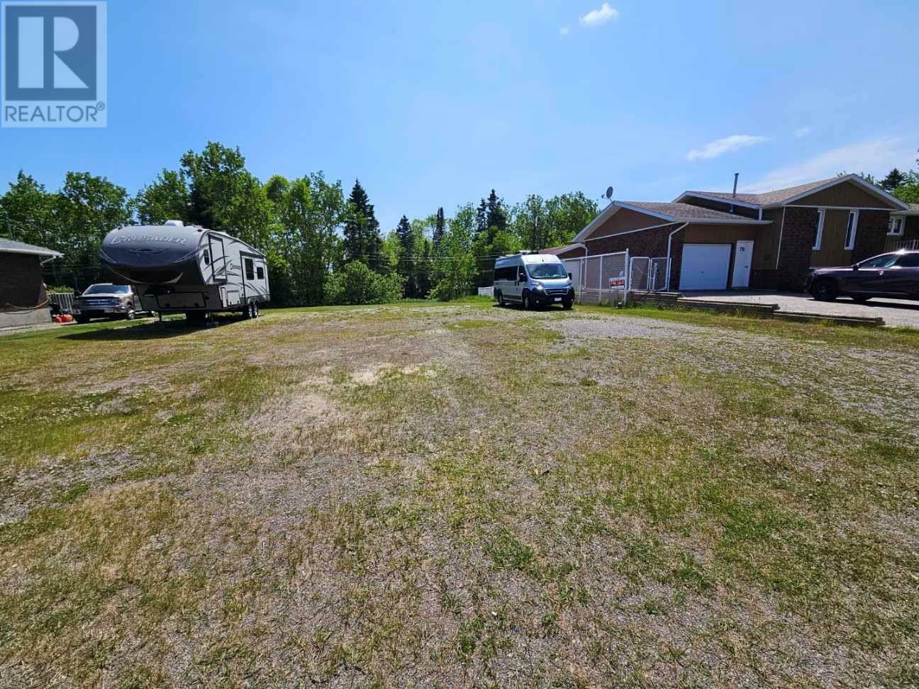 Property Photo:  74 East Grove Cres  ON P0T 2W0 