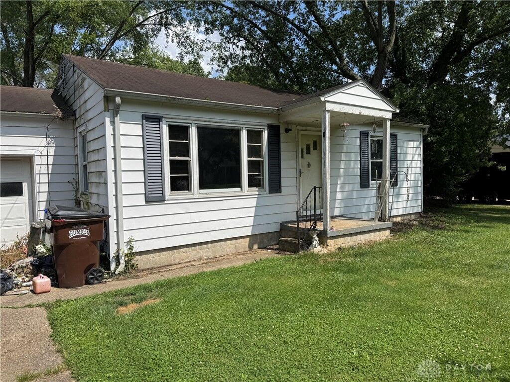 Property Photo:  8176 Martz Paulin Road  OH 45005 