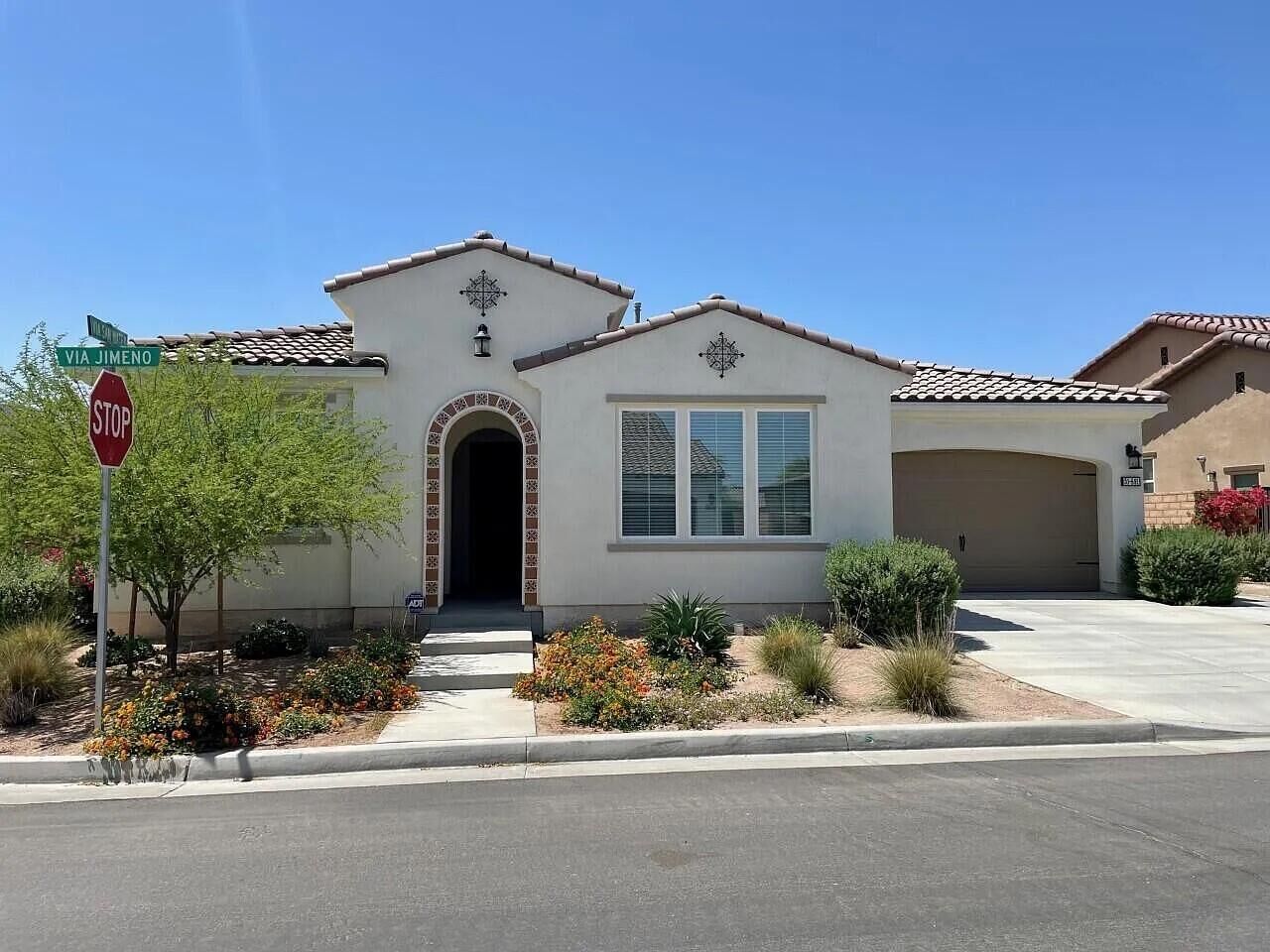 Property Photo: 51891 Via Jimeno CA 92253