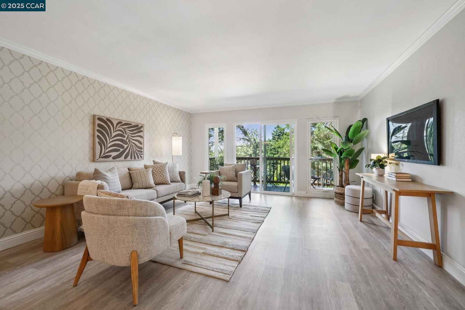 Property Photo:  1988 Ascot Dr D  CA 94556 