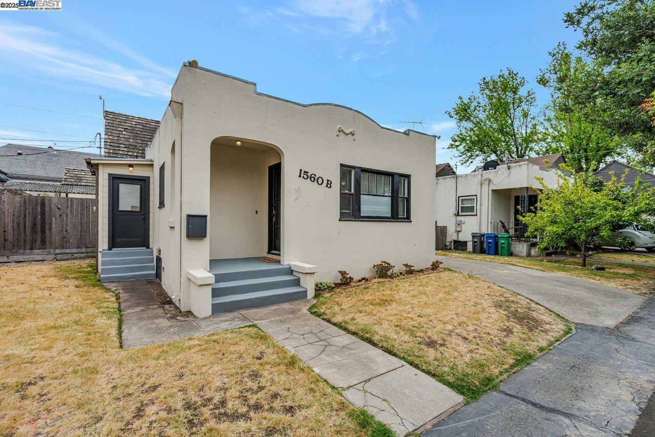 Property Photo: 1560 Lincoln Ave #B CA 94501