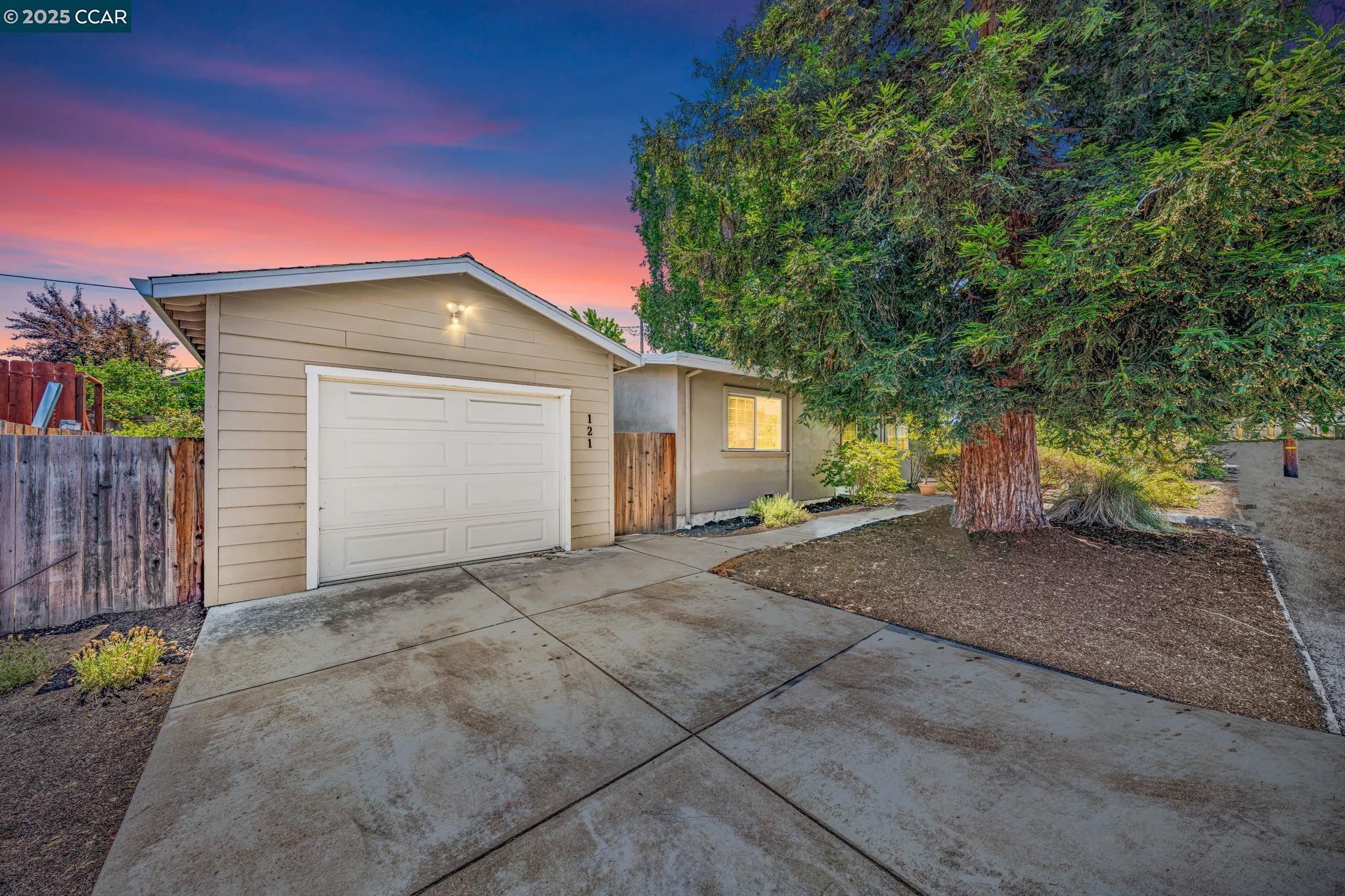 Property Photo:  121 School Ln  CA 94597 