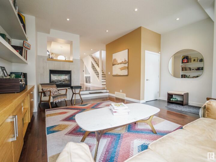 Property Photo:  11042 131 Street NW  AB T5M 1B8 
