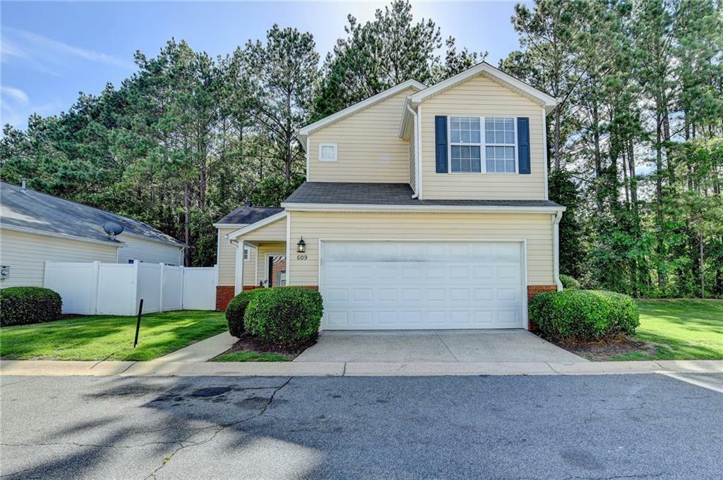 Property Photo: 609 Bedford Court GA 30188