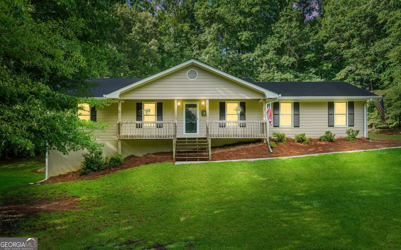 Property Photo: 185 Downybrook Lane GA 30215