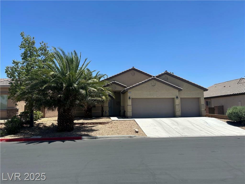 Property Photo: 4620 Ventana Rey Street NV 89081