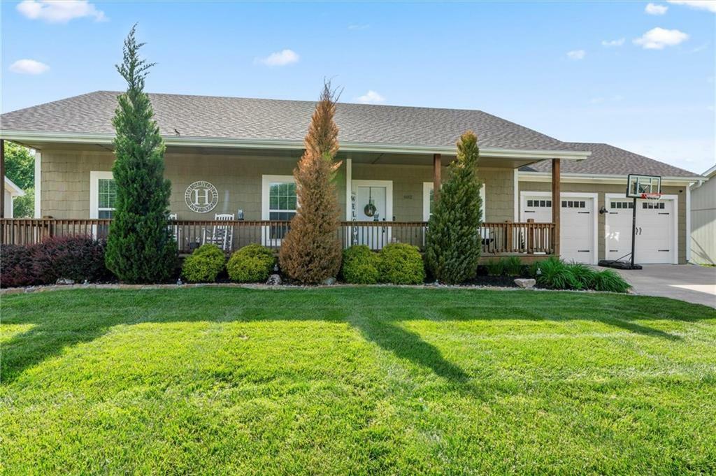 Property Photo:  602 W Haven Drive  MO 64085 
