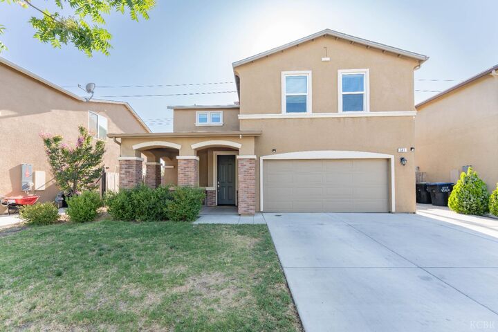 641 S Laguna Street  Visalia CA 93292 photo