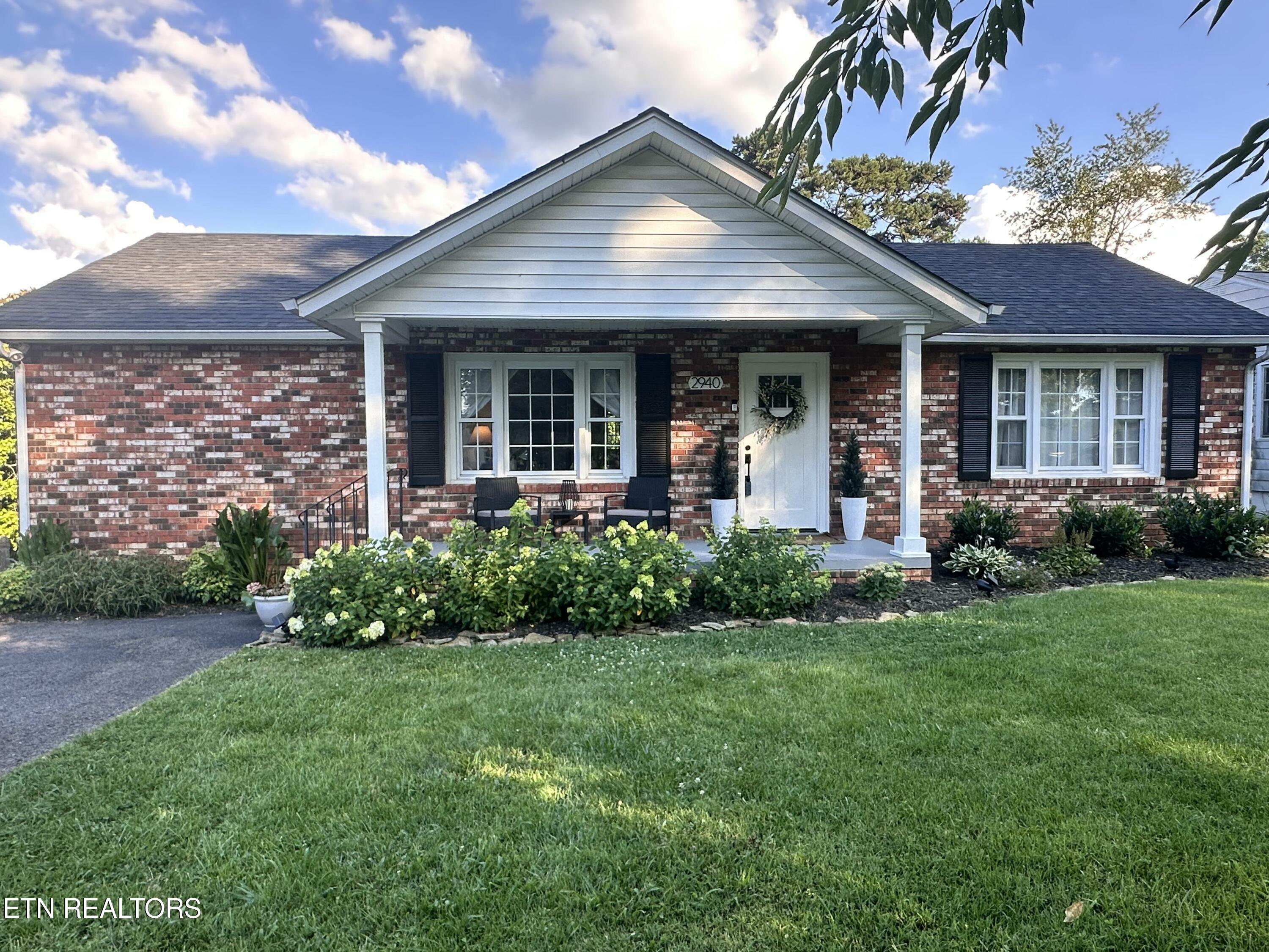 Property Photo: 2940 Gaston Ave TN 37917