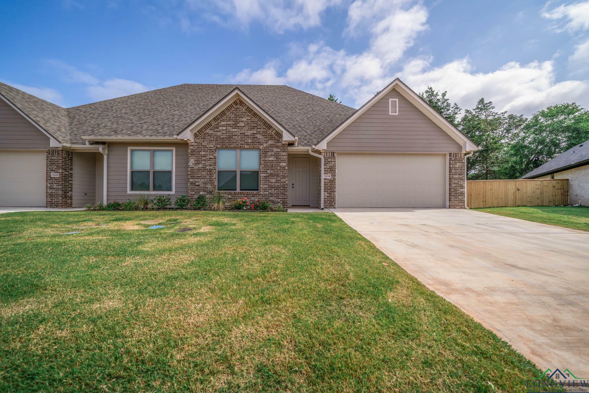 Property Photo: 1418 Page Valley Cir TX 75601