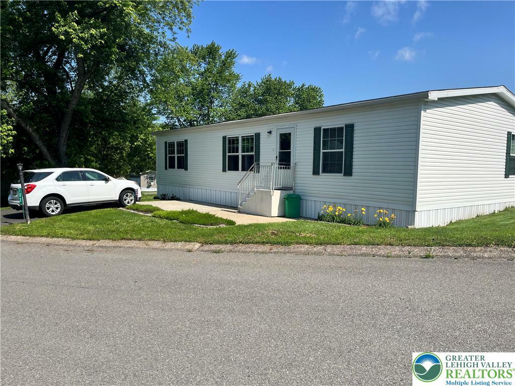 102 Restful Road  Allen Twp PA 18067 photo