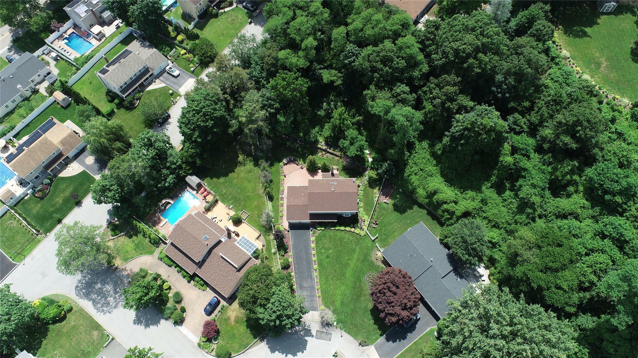 Property Photo:  3 New Jersey Court  NY 11746 