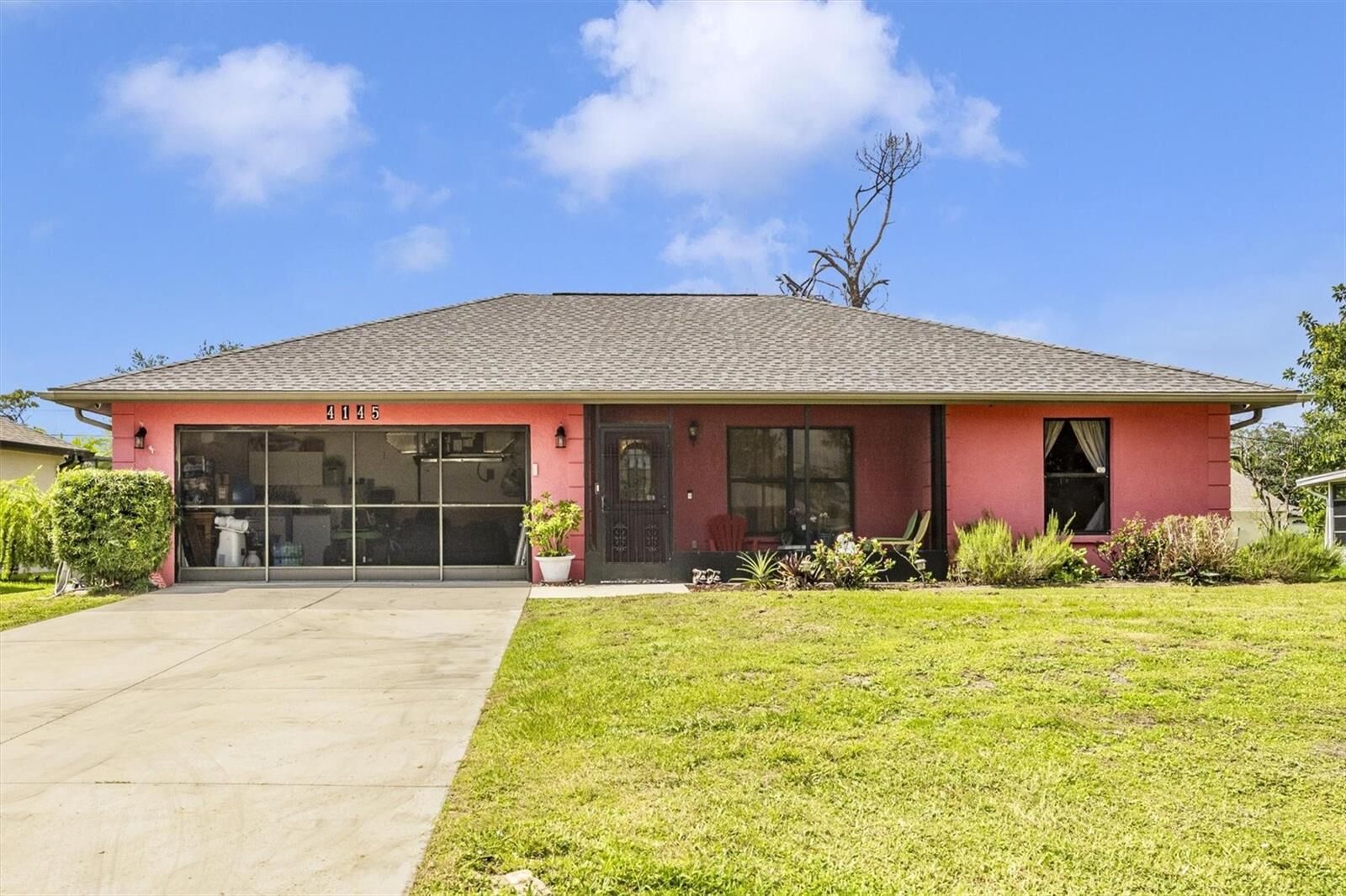Property Photo:  4145 W Price Boulevard  FL 34286 