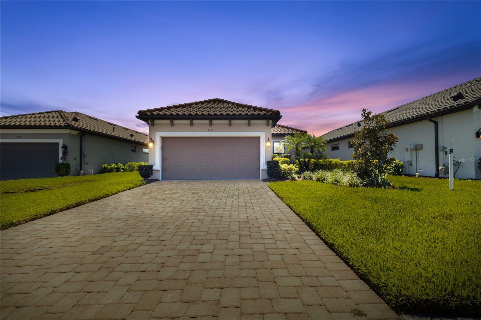 Property Photo: 3312 Francoa Drive FL 33556