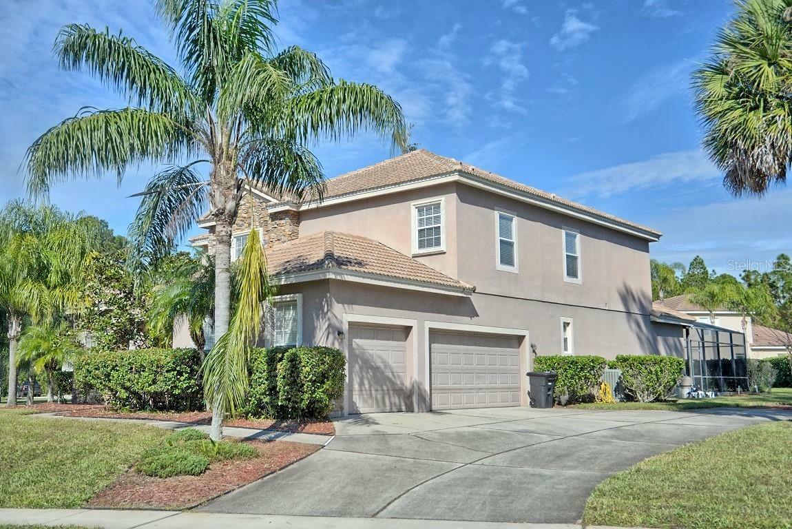 Property Photo: 1422 Foxtail Court FL 32746
