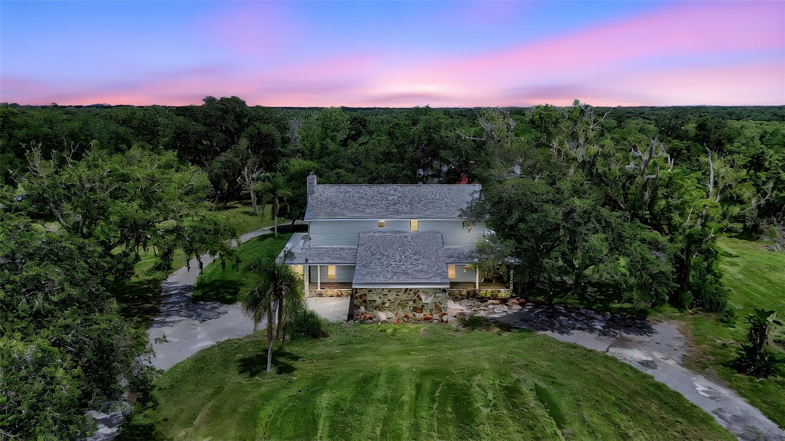 Property Photo: 6633 Old Ranch Road FL 34241