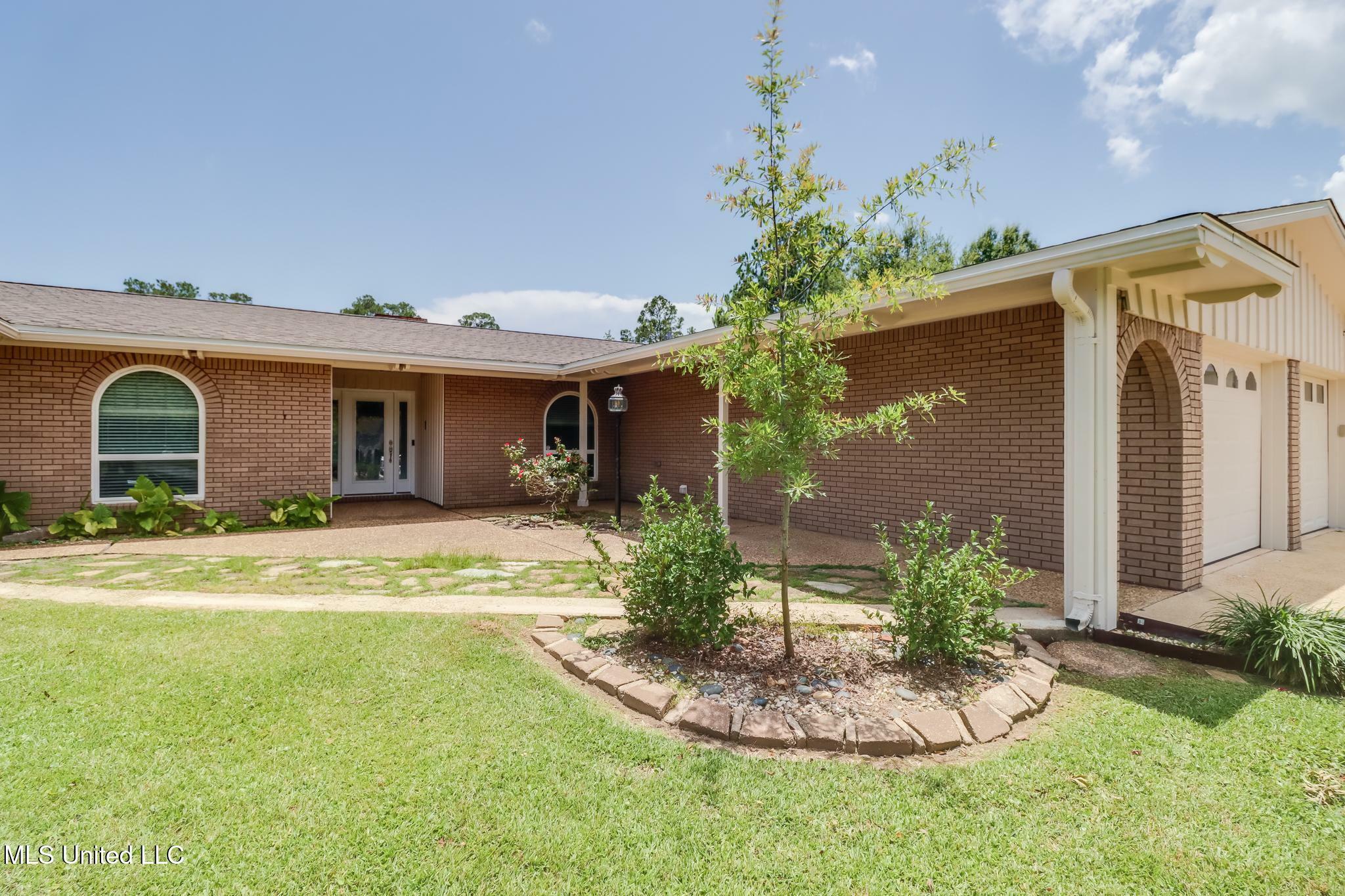 Property Photo: 12 Bayou View Drive MS 39507