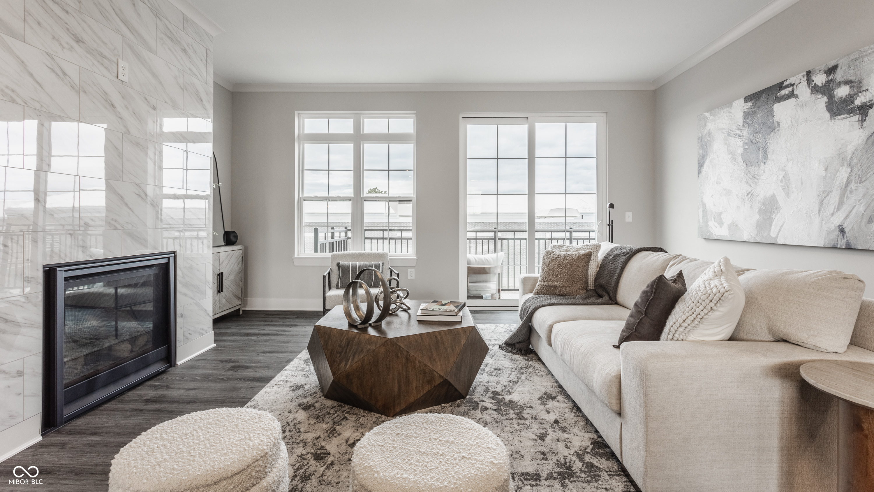 Property Photo: 372 S Meridian Street IN 46143