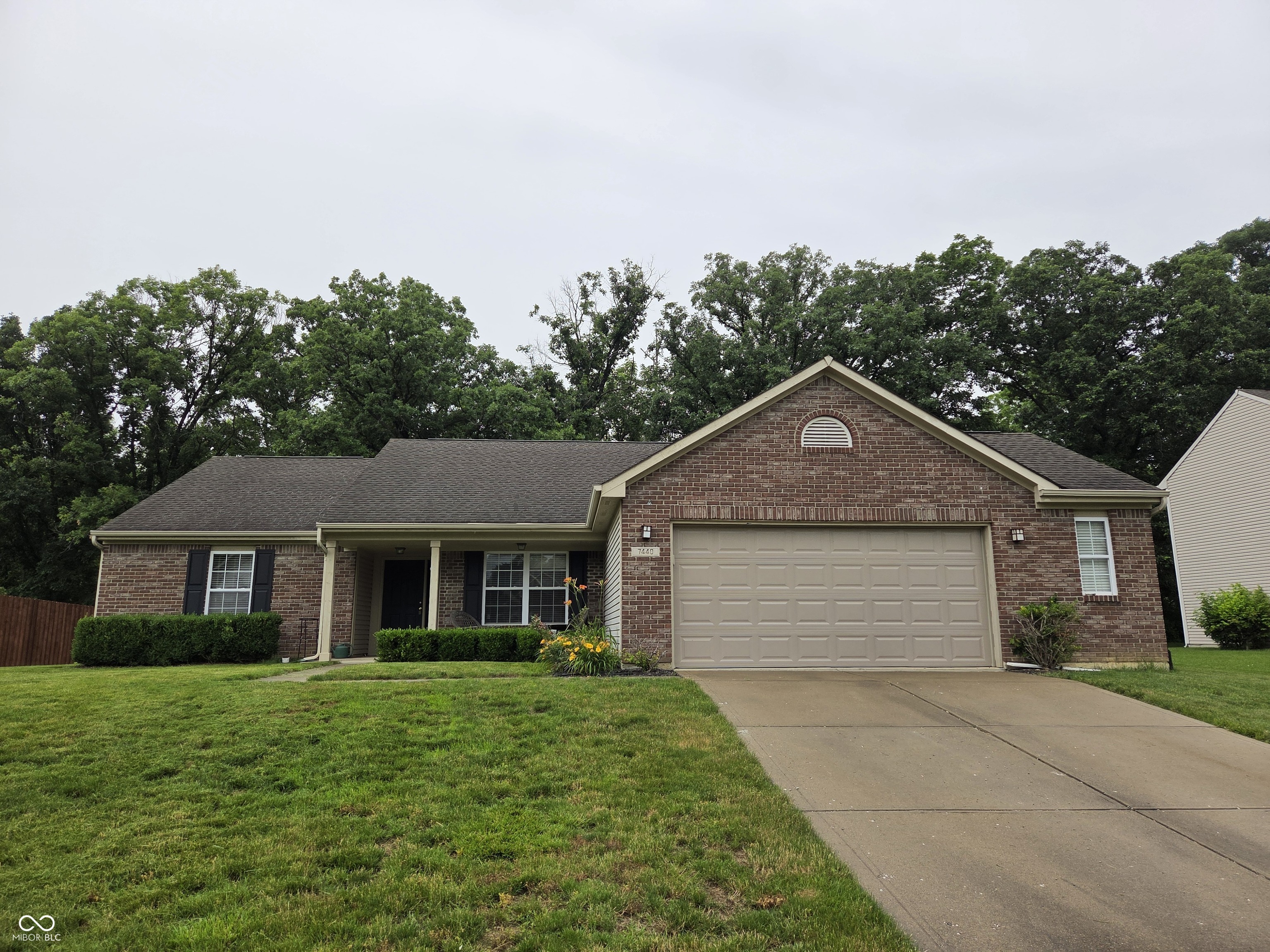 7440 Oakview Drive  Avon IN 46123 photo