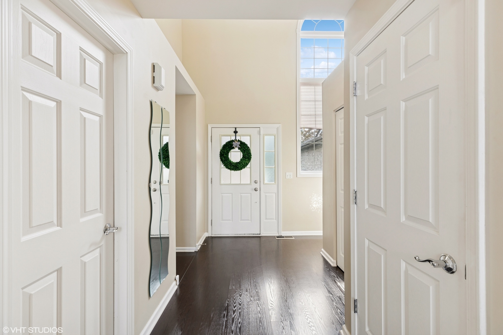 Property Photo: 105 Iliad Drive IL 60477