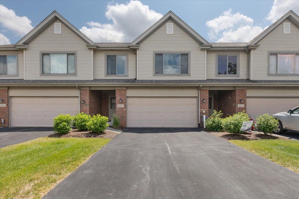 Property Photo:  8253 Auburn Lane  IL 60423 