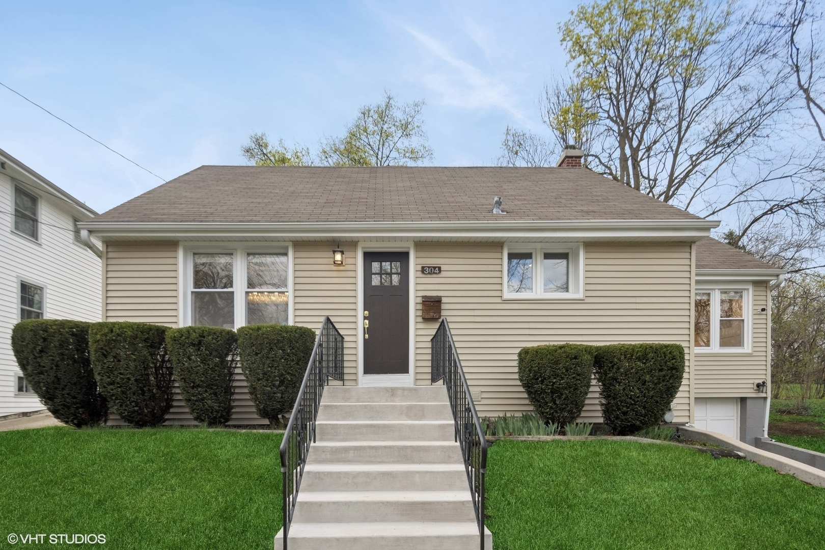 304 Bryant Avenue  Glen Ellyn IL 60137 photo