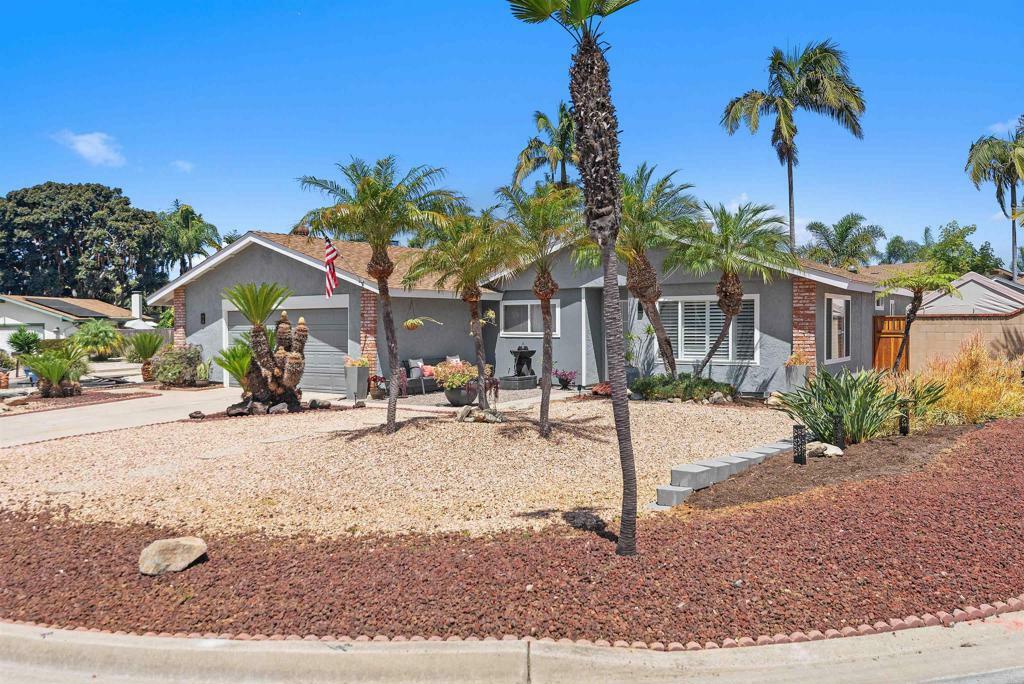 Property Photo: 2046 Ups Circle CA 92054