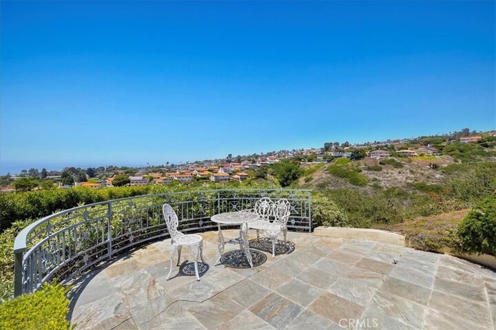 Property Photo: 6883 Crest Road CA 90275