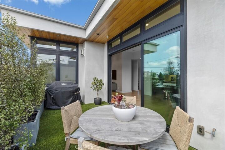 Property Photo: 802 Bard Street CA 90254