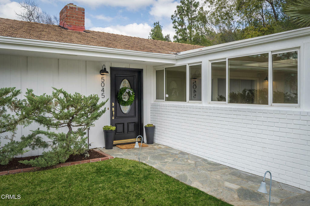 Property Photo: 5045 Redwillow Lane CA 91011