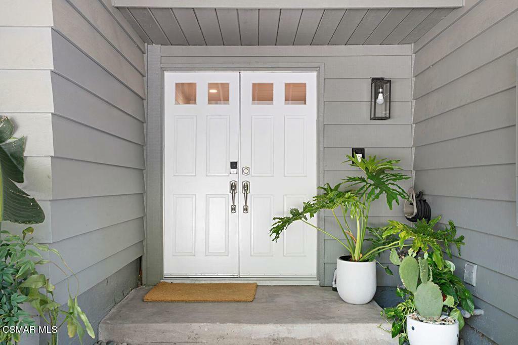 Property Photo: 4623 Club View Drive CA 91362