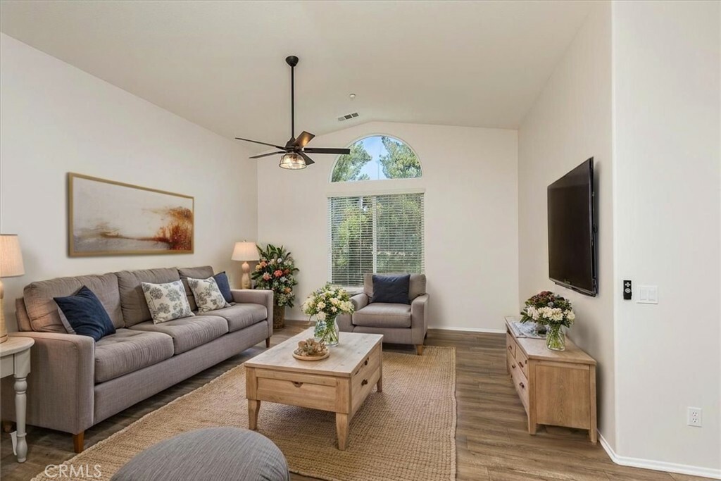 Property Photo: 27569 Viridian Street 1 CA 92562