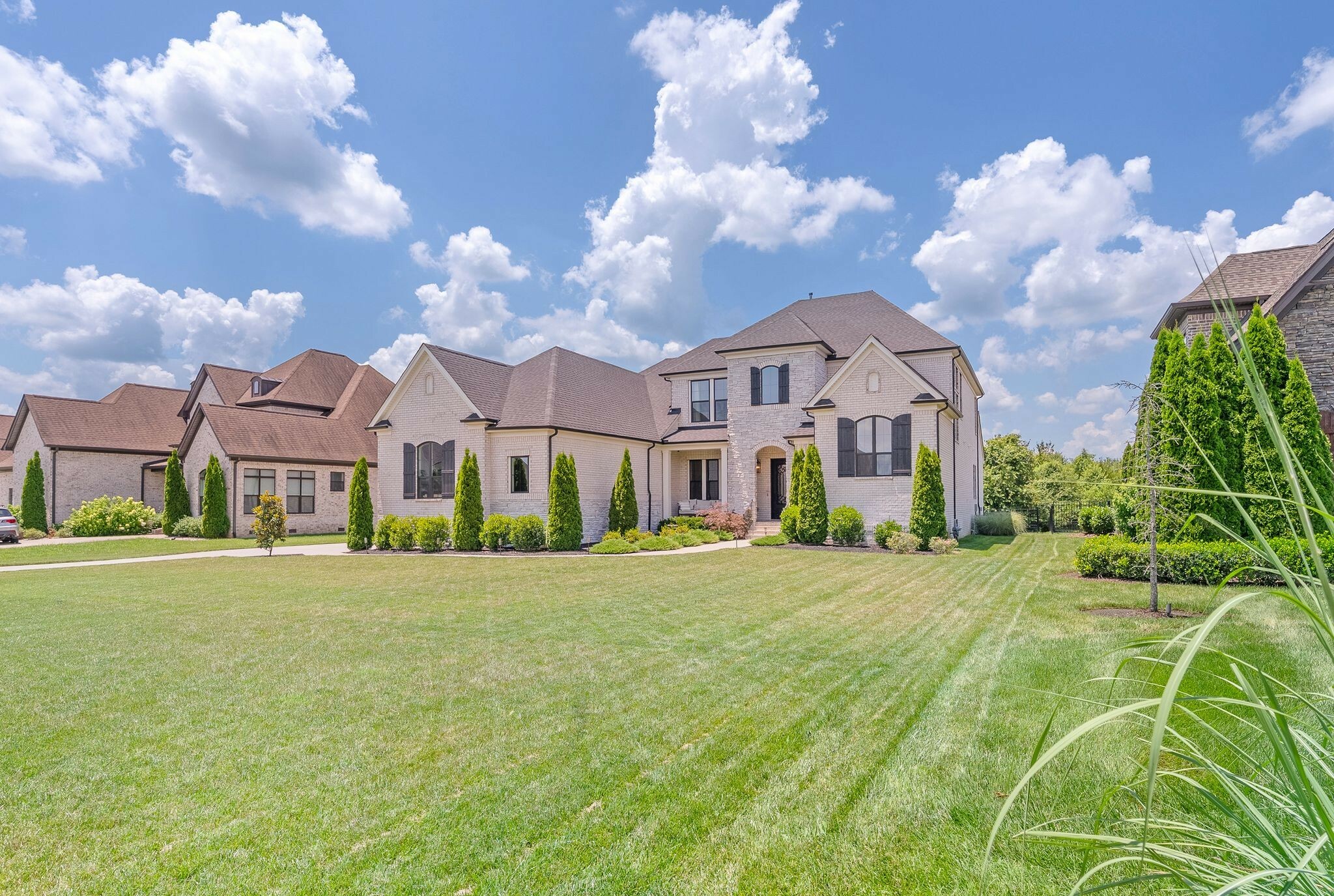 Property Photo: 4512 Marymont Springs Blvd TN 37128