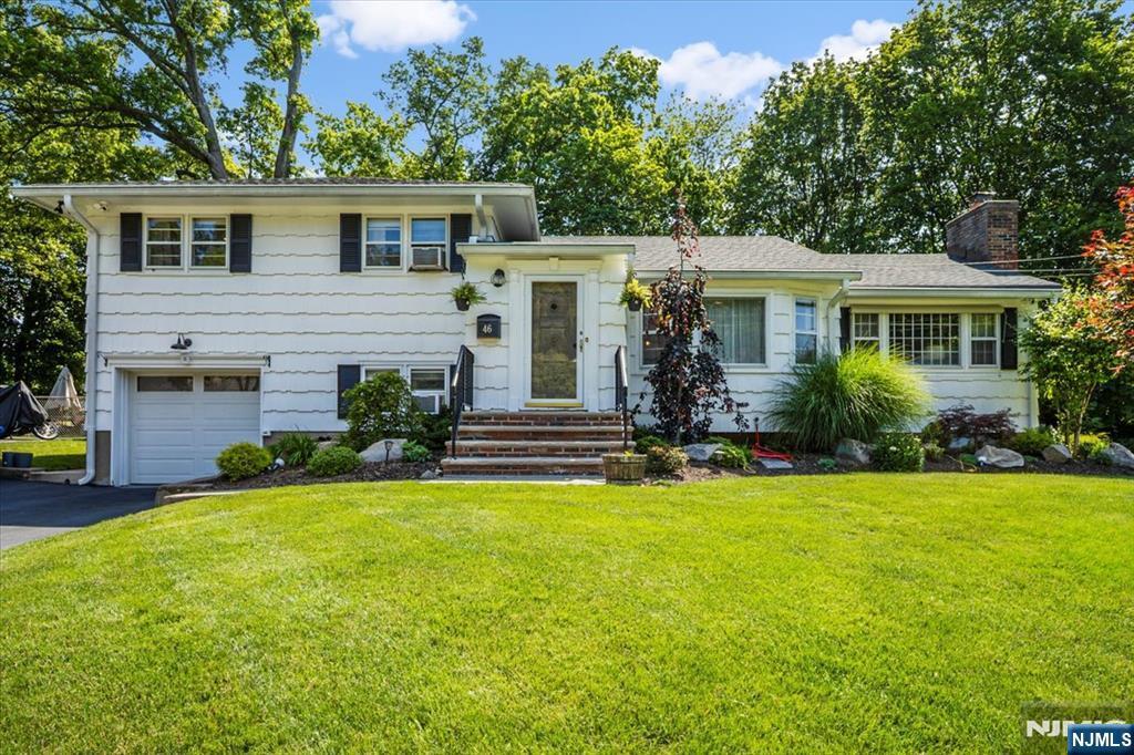 Property Photo:  46 Leonard Drive  NJ 07463 