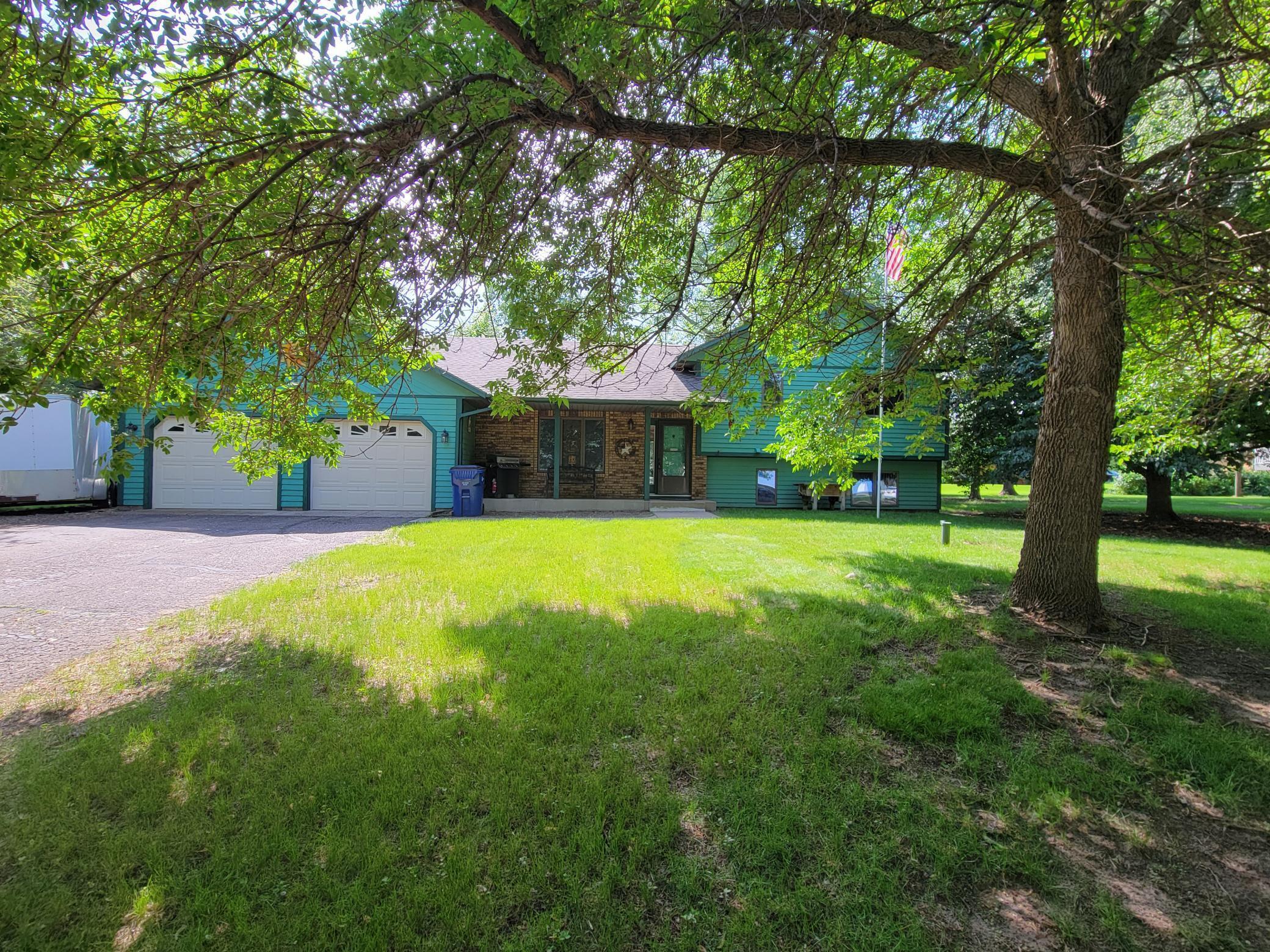 Property Photo: 1509 Oxford Lane MN 56303