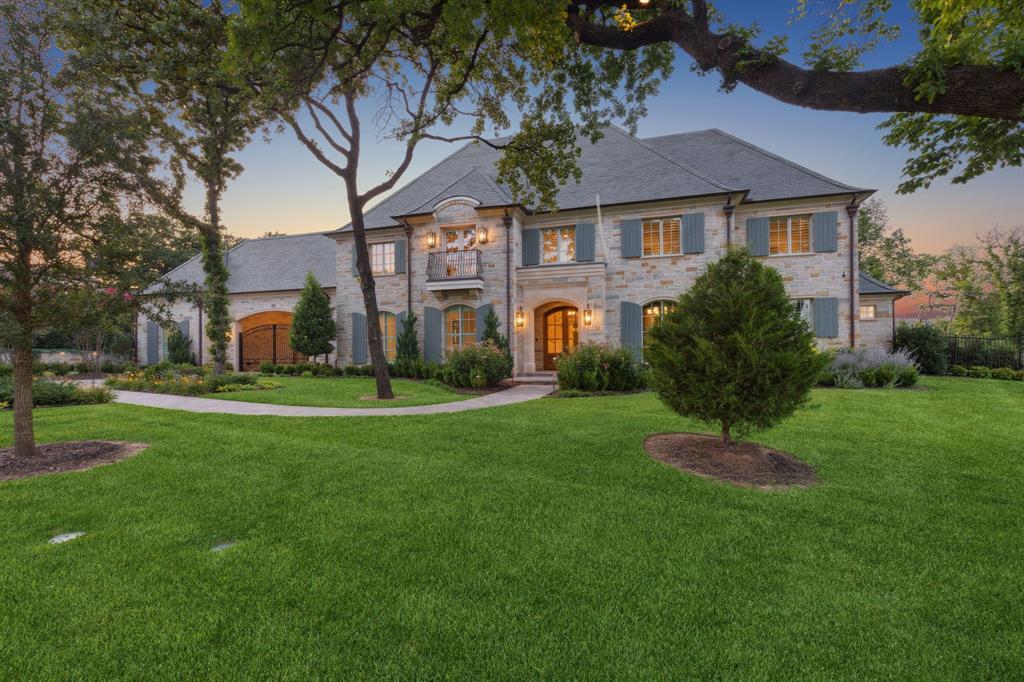 Property Photo: 1806 Scenic Circle TX 76262