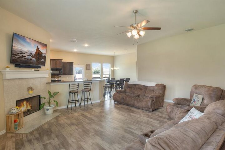 220 Anthony Lane  Red Oak TX 75154 photo