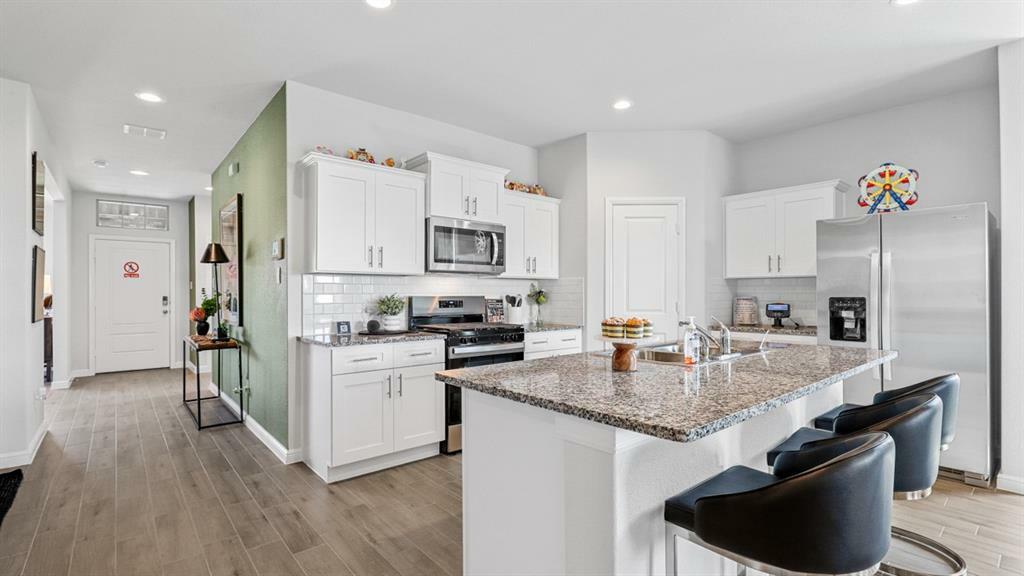 Property Photo: 720 Amber Fields Drive TX 76249
