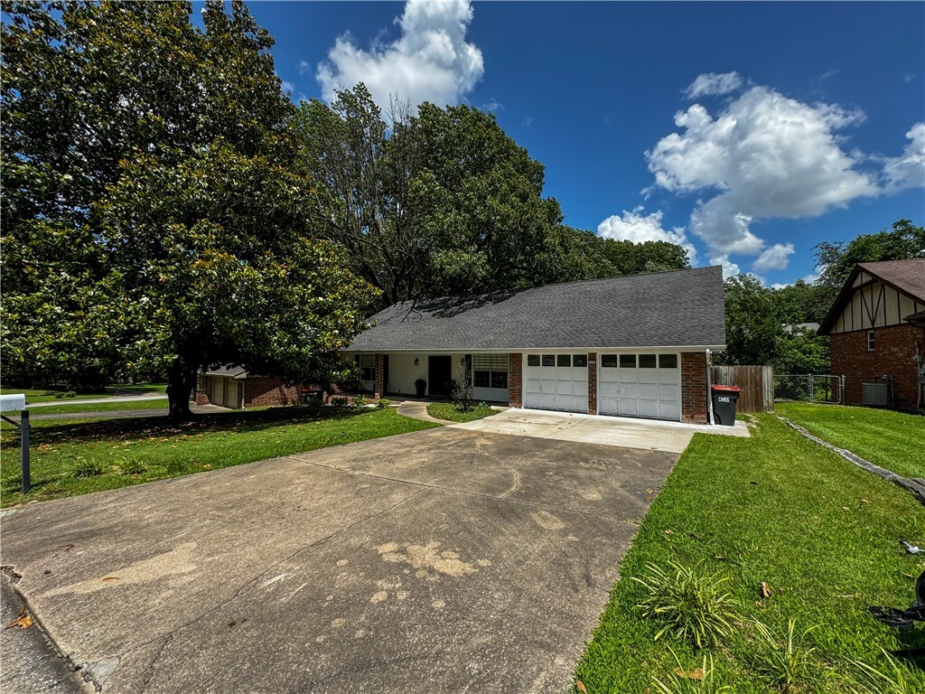 1323 San Miguel Drive  Springdale AR 72762 photo