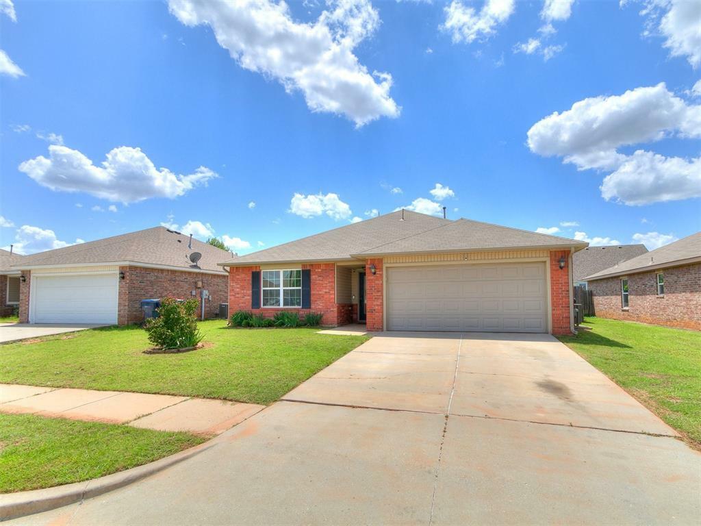 Property Photo: 2909 Thompson Farm Lane OK 73099
