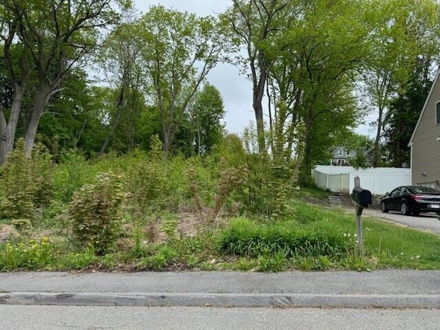 Property Photo:  262 Park St  MA 01440 