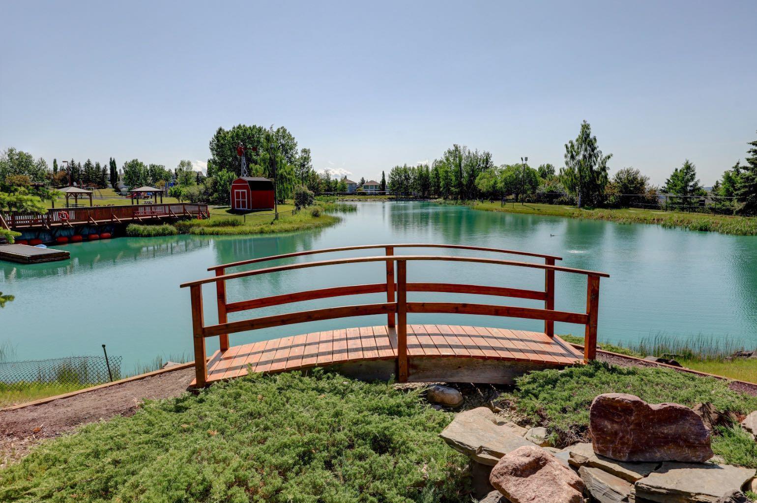Photo de la propriété:  138 Rocky Vista Circle NW  AB T3G 5B9 