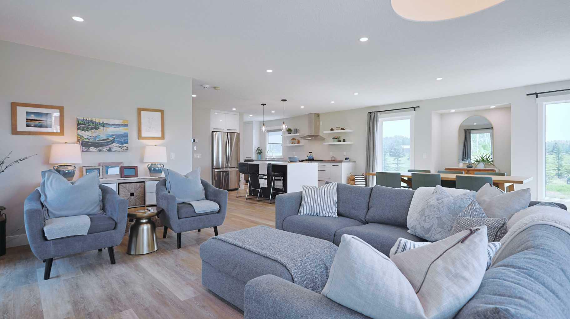 Property Photo: 243216 Range Road 32 AB T3Z 2E3