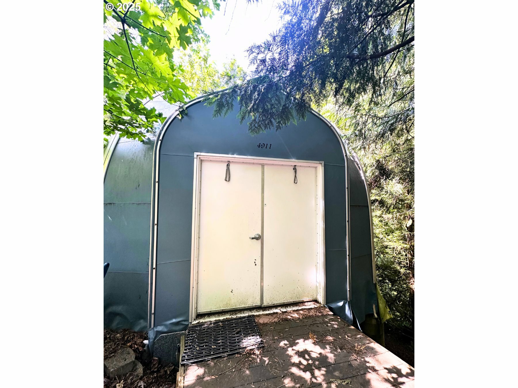 Property Photo:  4911 SW Garden Home Rd  OR 97219 