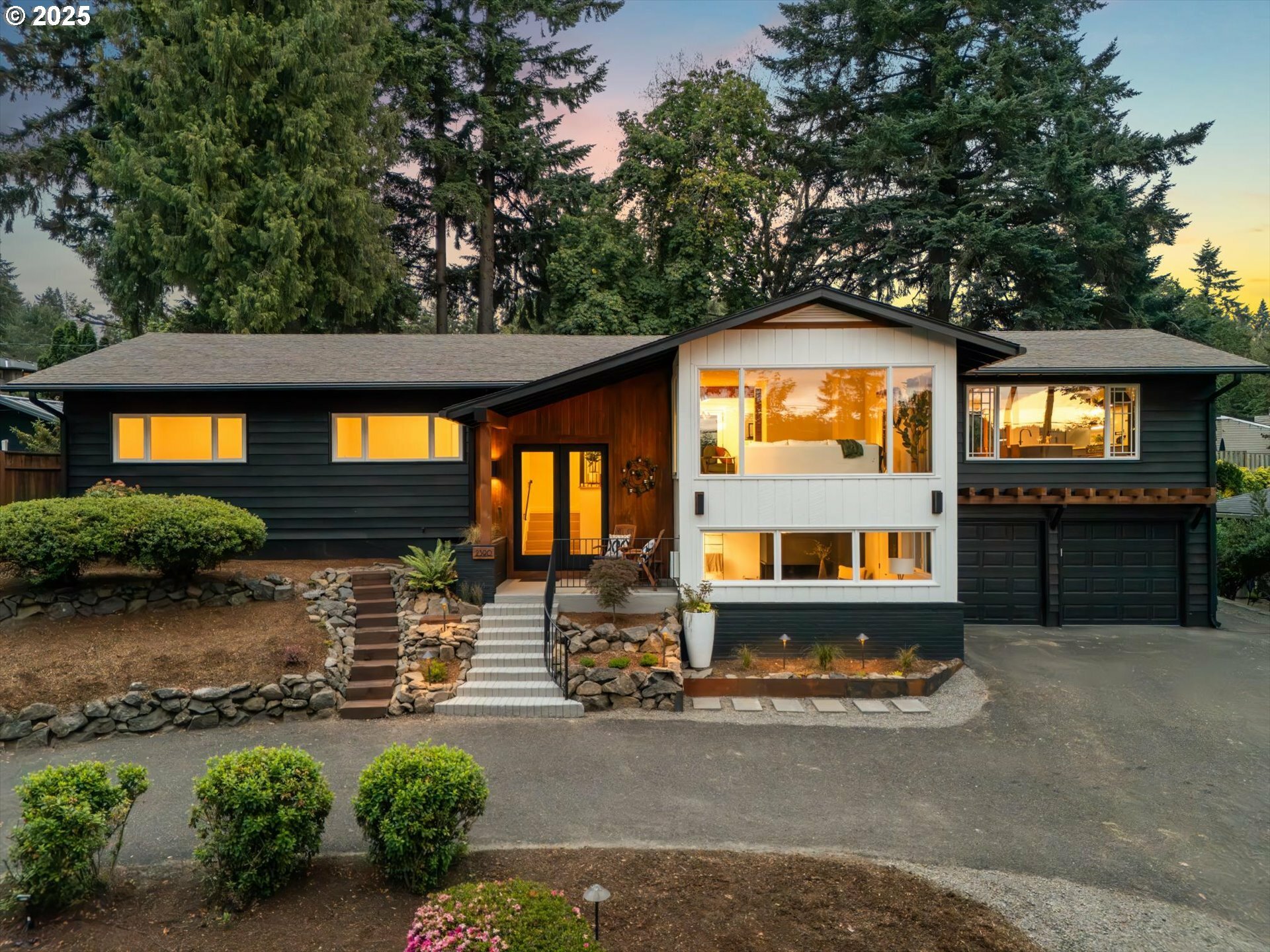 2390 Southshore Blvd  Lake Oswego OR 97034 photo