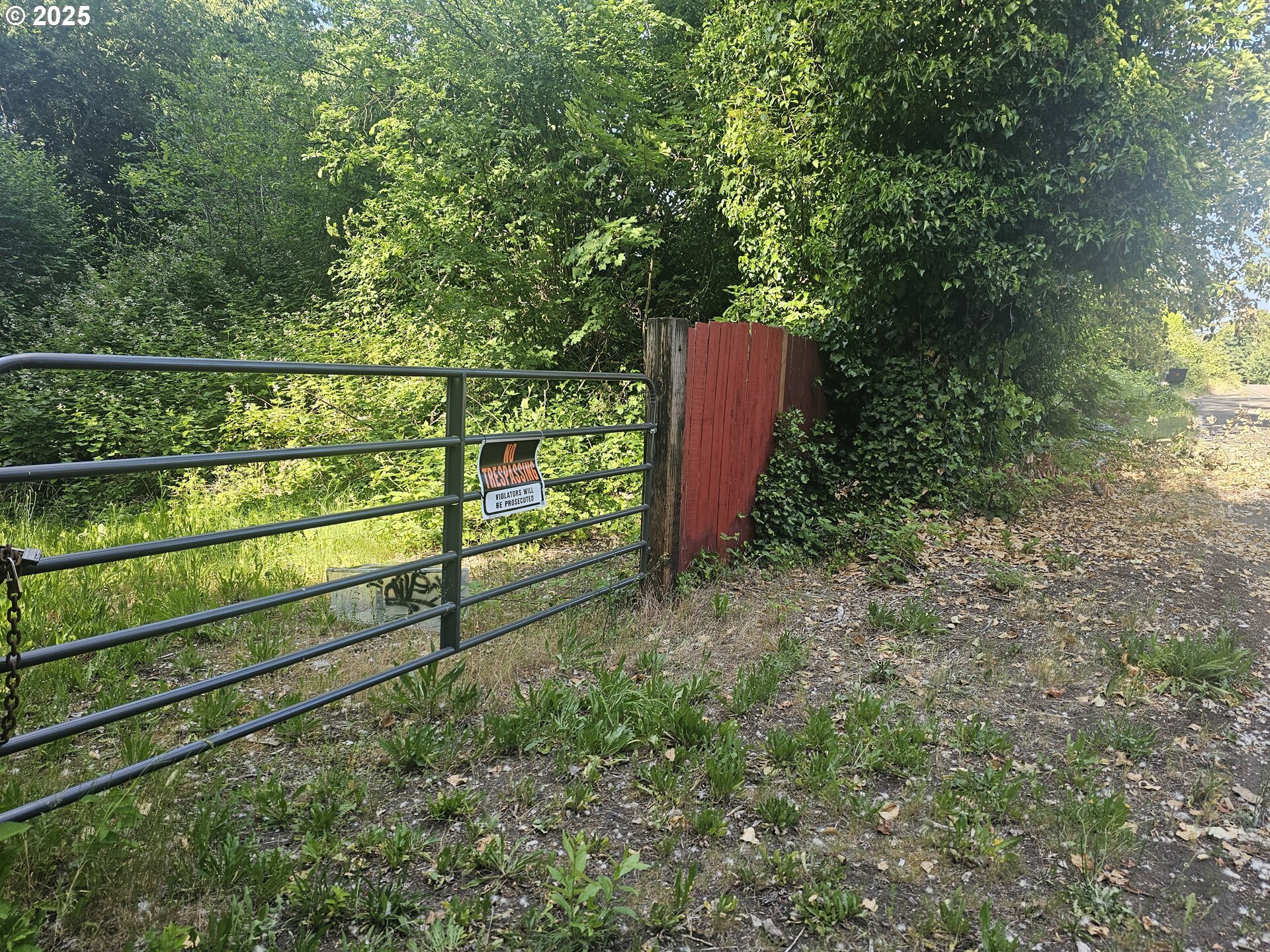 Property Photo: 1800 E 39th St WA 98663