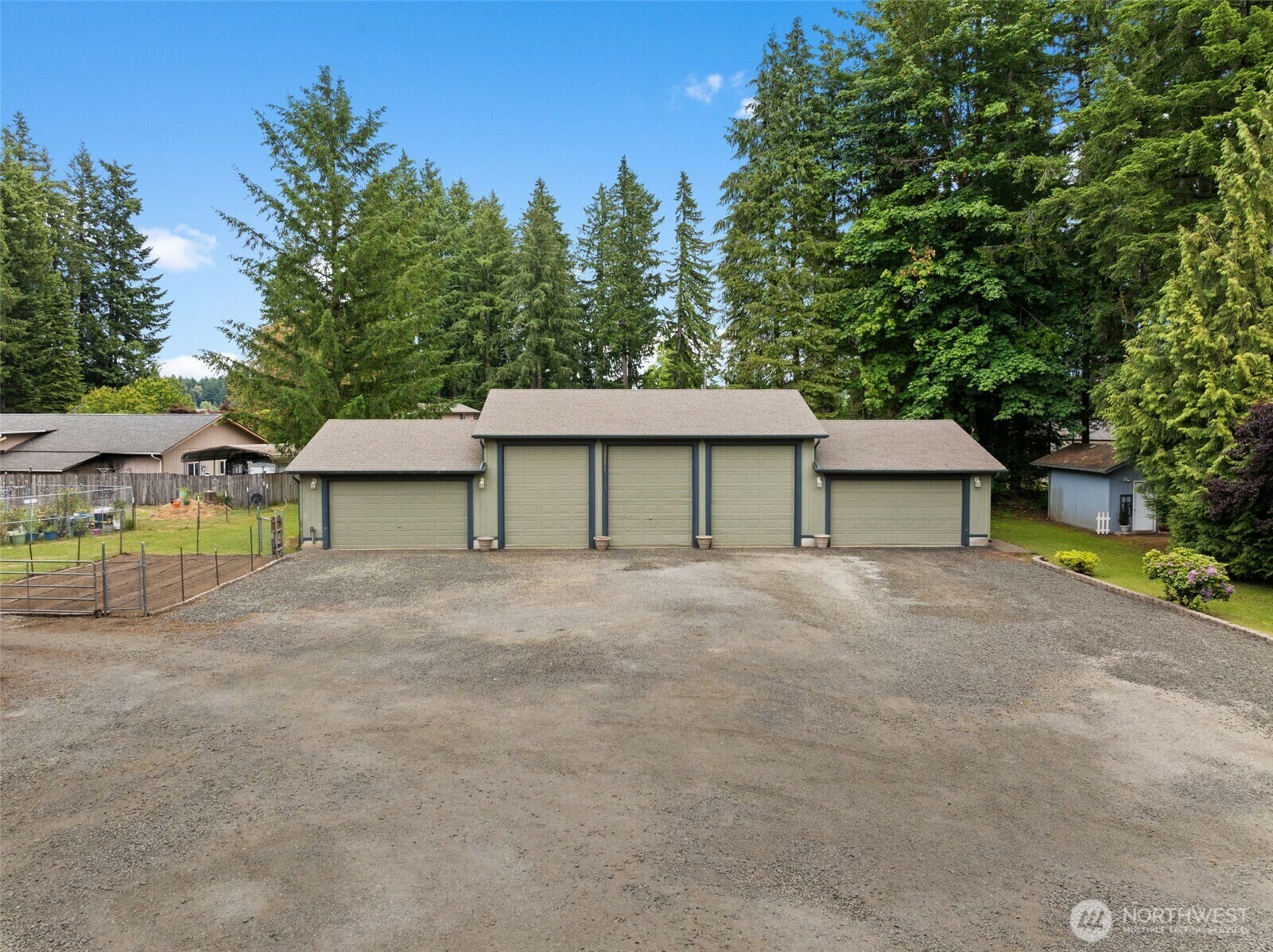 Property Photo: 7207 Lakeside St SW WA 98512